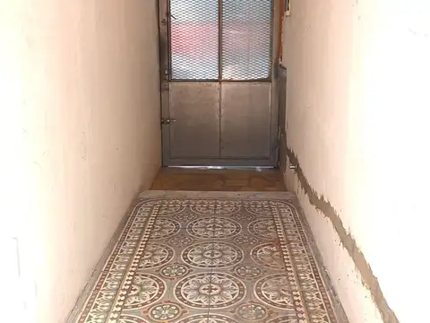 Casa en Parque Chacabuco PATIO TERRAZA Y LOCAL