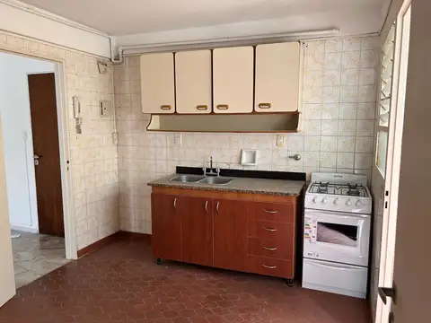 Departamento en Alquiler 50 años