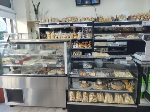 Excelente Panadería Cafetería en Balvanera