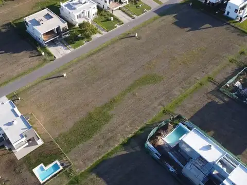 Terreno en Venta 40  mts Fondo