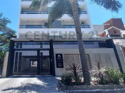 Jose Hernandez 1200, Piso 1