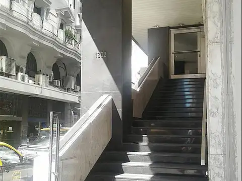 Oficina en Venta en Tribunales, USD 420.000