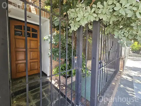 Carlos A. Lopez  al 3800