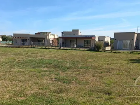 Lote interno Pilar del Este Santa Emilia