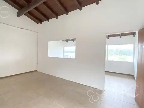 Oficina en Alquiler con 1 cochera