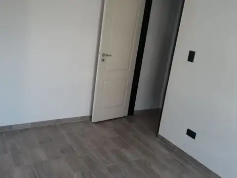 Departamento en Venta en Villa Luzuriaga, USD 74.900