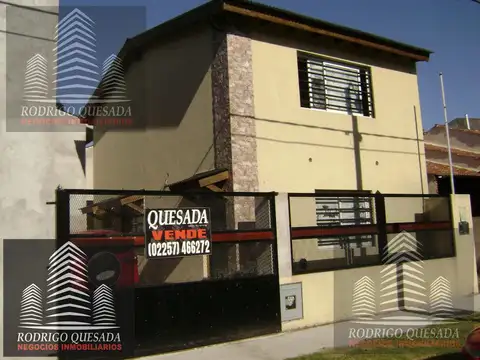 Depto Tipo Casa en Venta de 3 ambientes