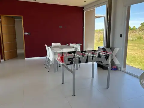 Casa en Venta en Neuquen, USD 190.000