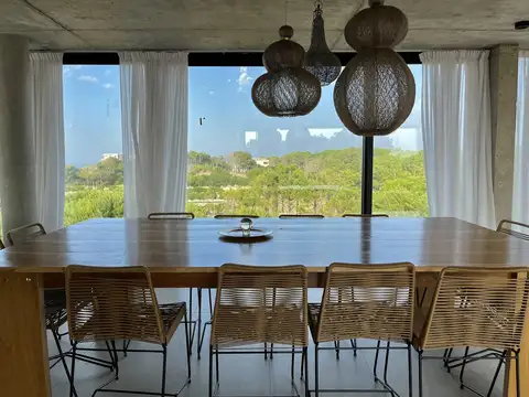 En Venta Casa a Metros de la Playa de Costa Esmeralda Pinamar