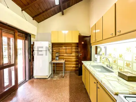 Venta de Casa Multifamiliar sobre Lote de 2.500 m² – La Bota , Benavidez