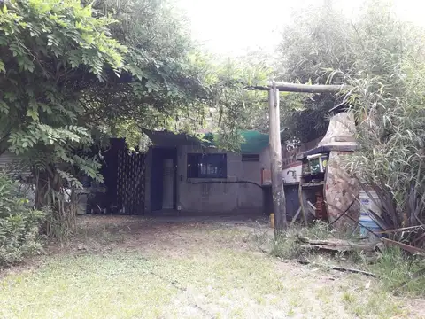 Amplia propiedad sobre Lote de 37x41 Gral Rodrígue Km 44