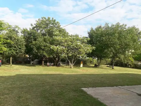 Amplia propiedad sobre Lote de 37x41 Gral Rodrígue Km 44