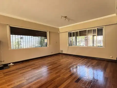 VENTA CASA ACASSUSO 7 AMBIENTES JARDIN PILETA