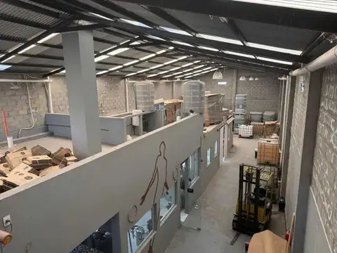 Galpon en Venta en Benavidez, USD 385.000