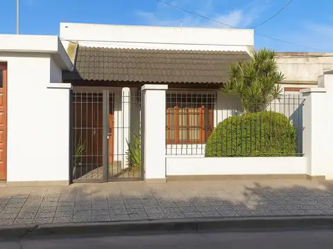 Casa en San Nicolas De Los Arroyos