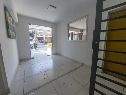 Departamento en Alquiler en Monte Castro, $ 700.000