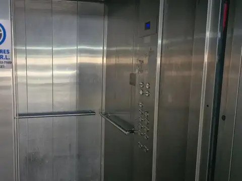 Vta cochera fija cubierta, 3°P coch 125, Caballito