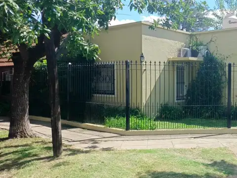 FARIAS AL 1000 CASA EN ALQUILER