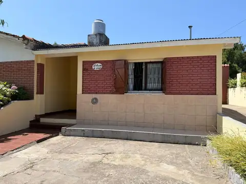 VENTA 5 CASAS EN BLOCK MIRAMAR