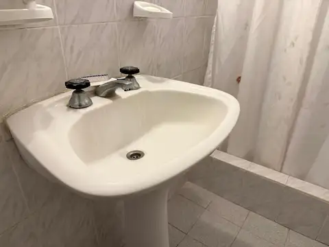 VENTA 5 CASAS EN BLOCK MIRAMAR