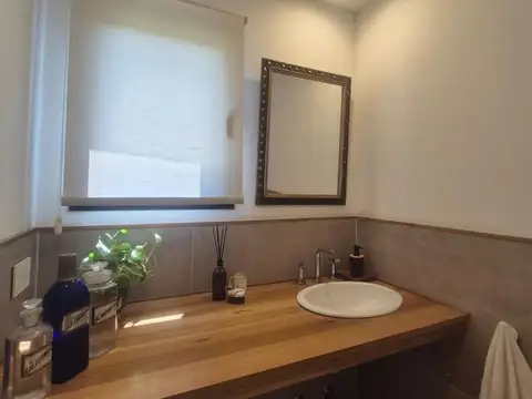 Casa en Venta con 6 cocheras