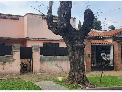 VENTA PH 3 AMBIENTES AL FRENTE, A REFACCIONAR, CHILAVERT