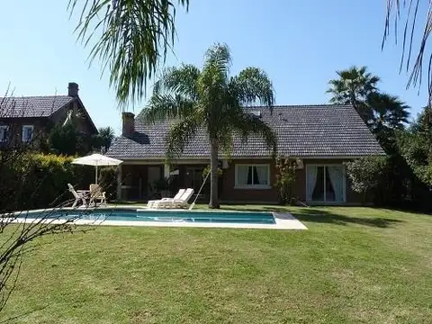 Casa  en Venta en La Delfina, Pilar, G.B.A. Zona Norte