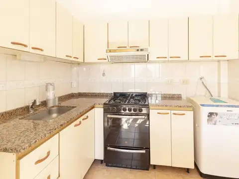 Departamento en Venta en Valentin Alsina, USD 65.000