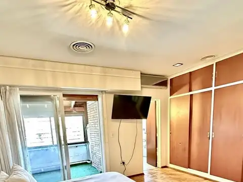CASA EN VENTA 7 AMBIENTES BELGRANO R CON PILETA