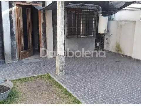 Depto Tipo Casa en Venta de 3 ambientes
