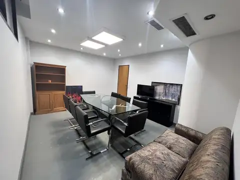 Oficina en Venta al Oeste