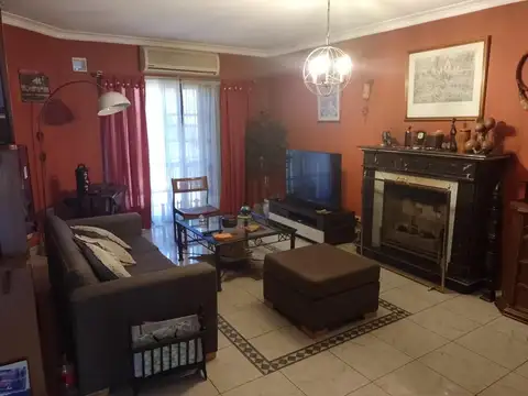 Casa en Venta en Burzaco, USD 125.000