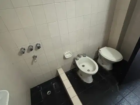 Departamento en Alquiler en Moron Sur, $ 250.000