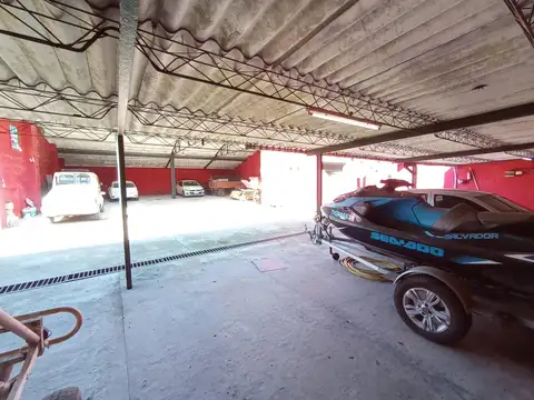 Oficina comercial con estacionamiento en Don Torcuato
