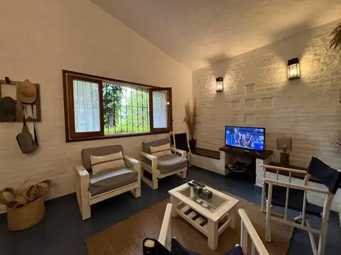 Casa en Alquiler en Villa Gesell, USD 1