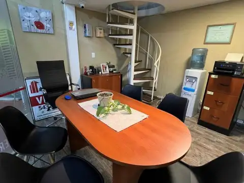 VENTA LOCAL COMERCIAL EN GALERIA.