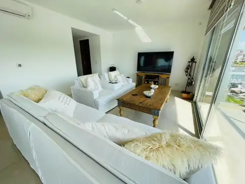 Departamento en Alquiler de 3 ambientes