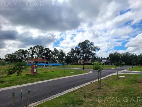 Venta Lote en Barrio Santa Sofia - Pilar del Este