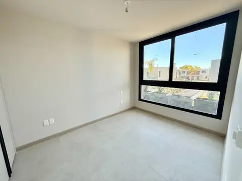 Departamento en Alquiler en Carrasco Norte, USD 1.150