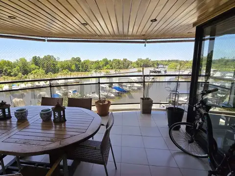 Venta departamento 4 ambientes con cochera y amarra en Torre 3 Marinas Golf, Tigre. OPORTUNIDAD 