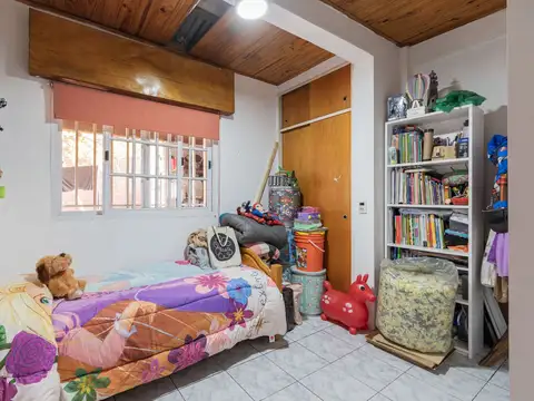 CASA EN VENTA CON JARDIN Y COCHERA SAN JUSTO