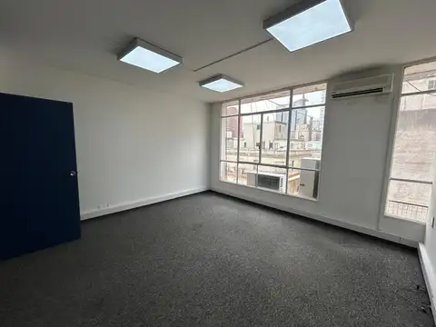 Oficina en Alquiler 40 años