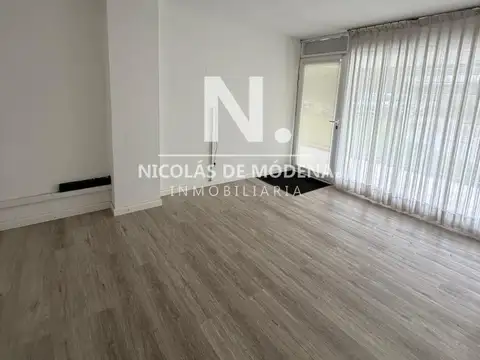 Local en Alquiler Temporal en Aidy Grill, USD 2.700