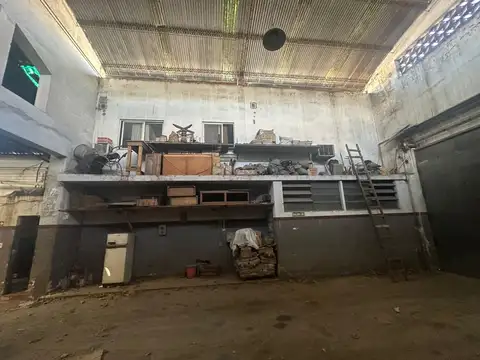 Galpón / Depósito - 680 m2. - Villa Soldati  - VENTA