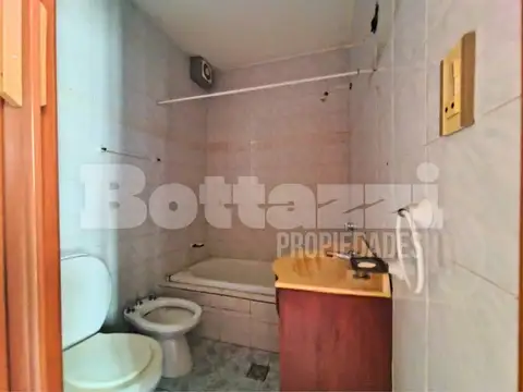 Depto Tipo Casa en Alquiler 50 años