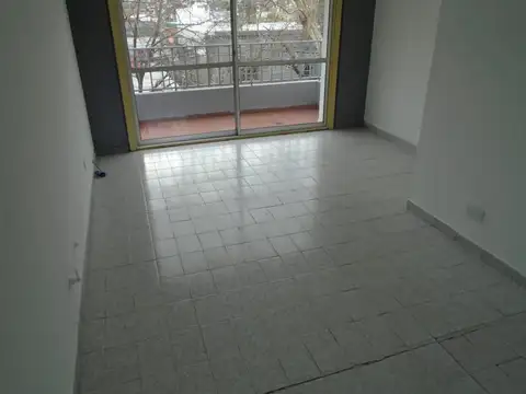 Departamento en Venta en Luis Agote, USD 115.000