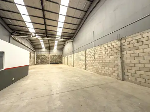 Galpon en Alquiler A Estrenar