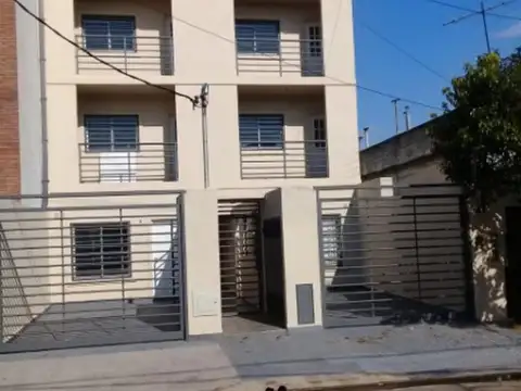 Excelente departamento a estrenar. Dos cuadras de Av De mayo