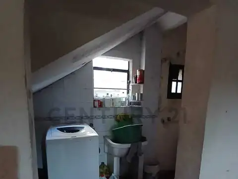 5 entre 41 y 42 , Piso 0