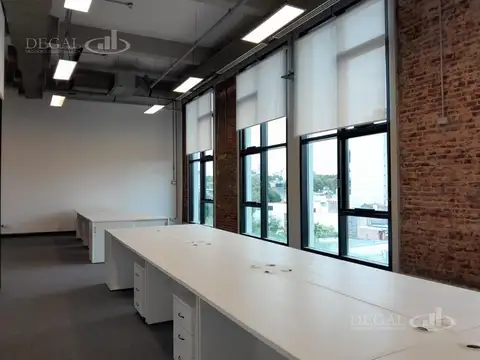 Oficina en Alquiler con 10 cocheras
